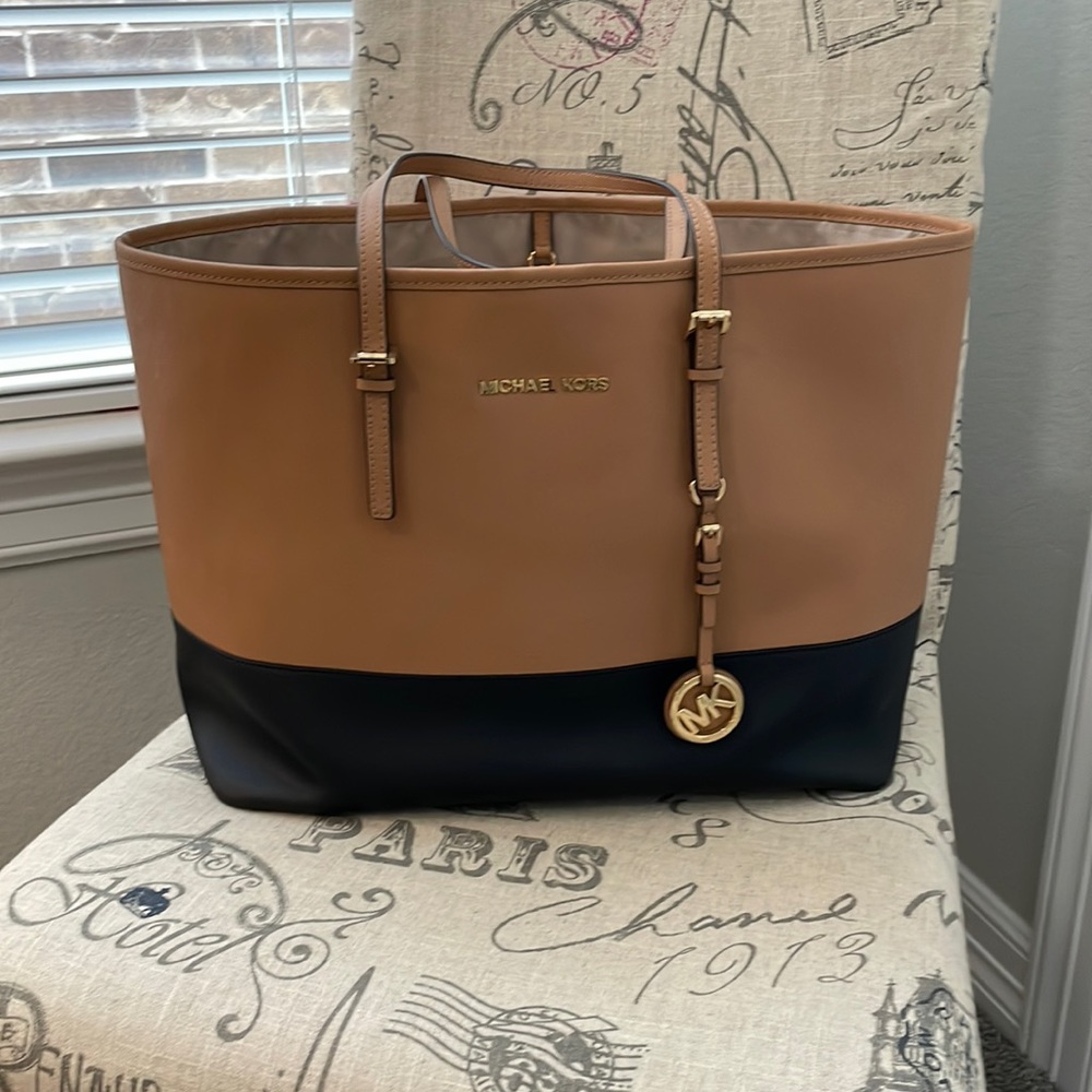 MK Jet Set Travel Tote- Black and Dark Beige